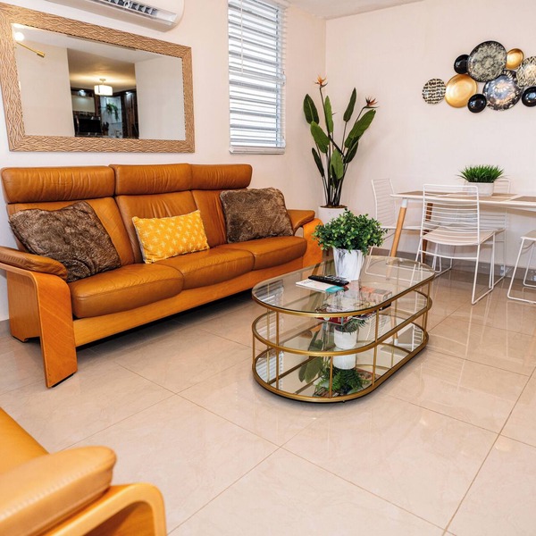 Spacious Retreat with Private Jacuzzi and Tropical Patio