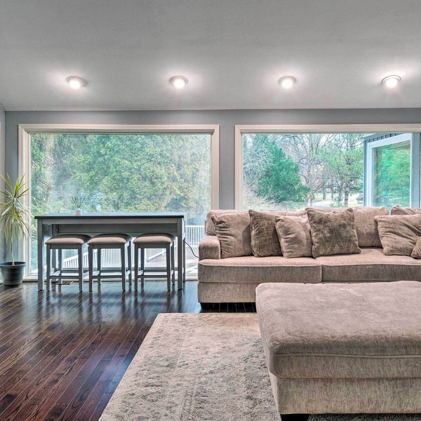 Spacious Rochester Home w/Heated Pool & Hot Tub!