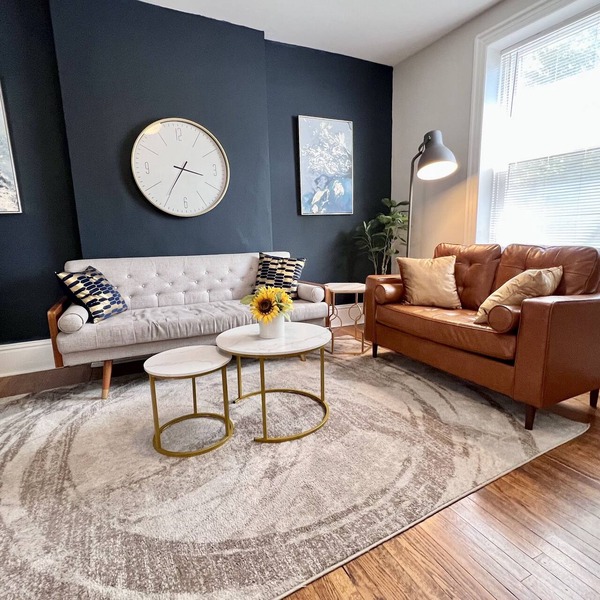 Spacious Shaw 2 Bedroom - Walk to Botanical Garden & Tower Grove - Pet Friendly
