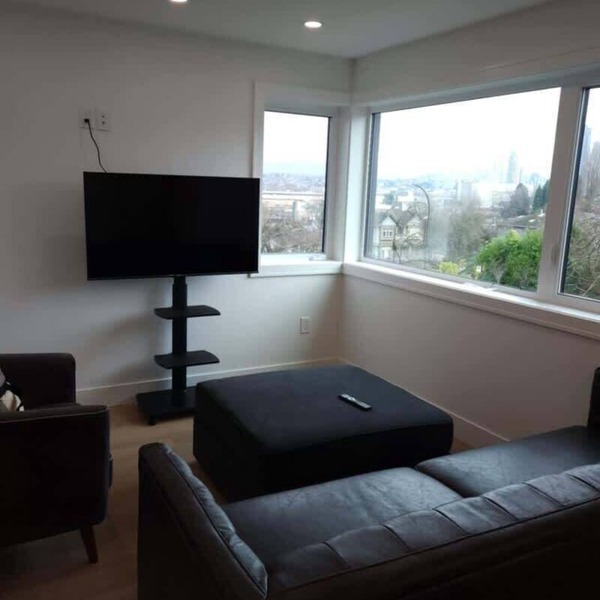 Spacious Sophistication: 2-Bedroom Townhouse