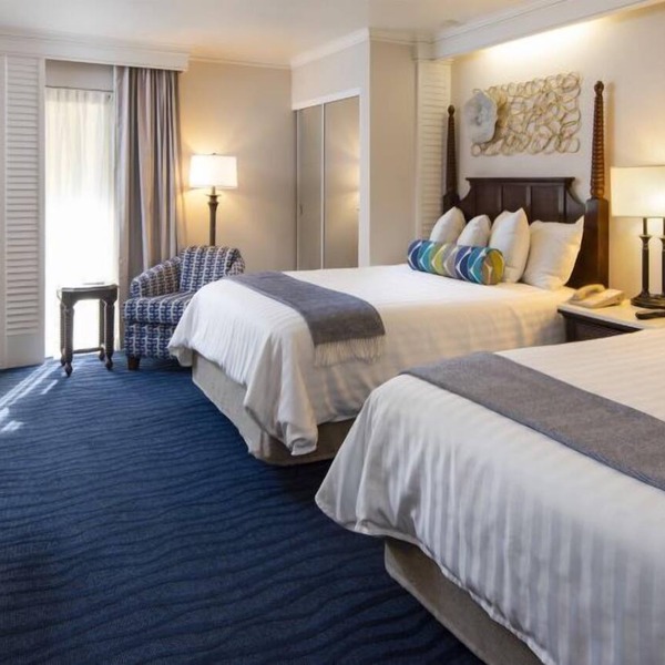 Spacious Standard Room, Steps to Sandy Beaches, Onsite Swimming Pools!