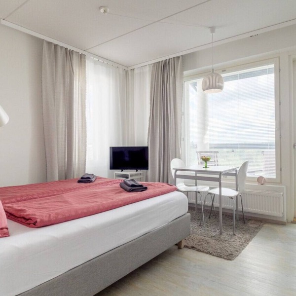 Spacious Studio Apt with Great Location
