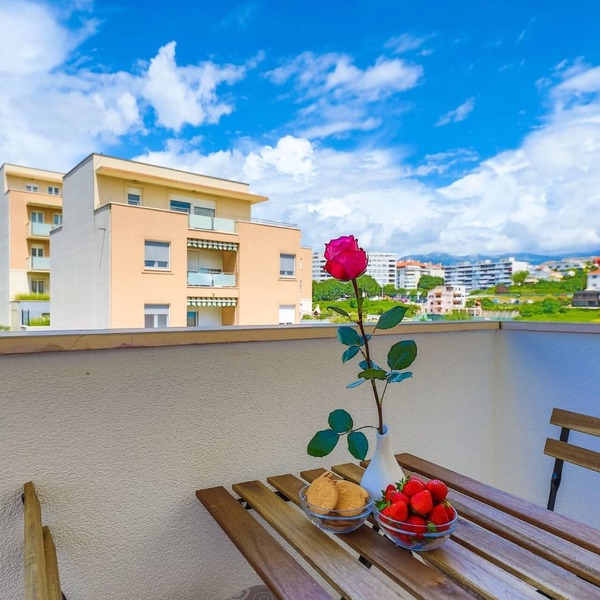 Spacious studio with balcony, close to the Znjan beach