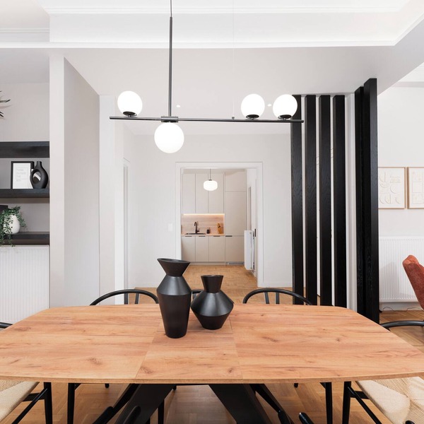Spacious & Stylish Athens Apartment - Walk To Metro