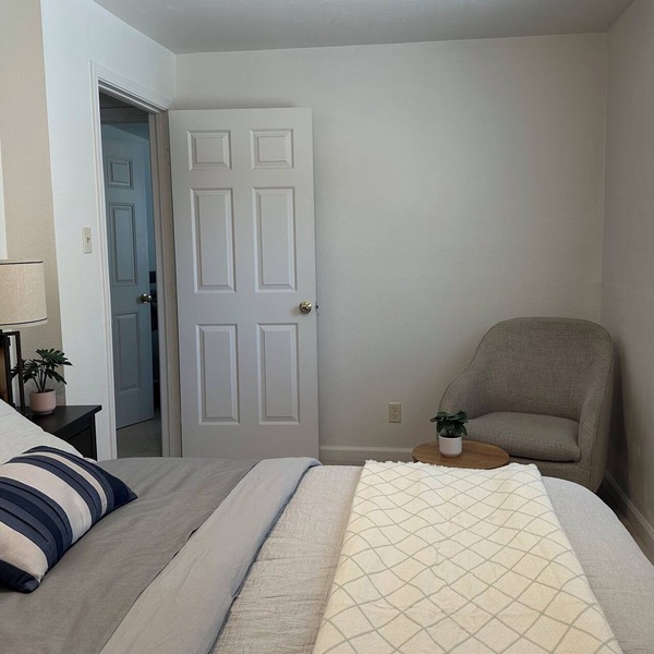 Spacious Suite E