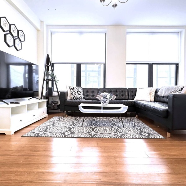 Spacious Sunlit 3BR Center of Downtown Boston Family Favorite