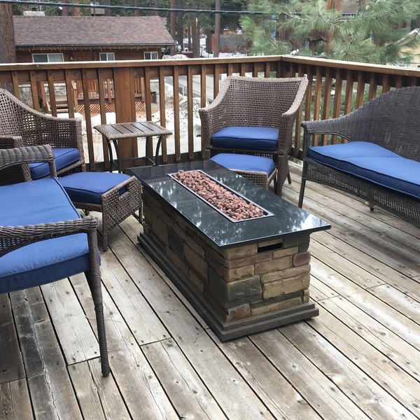 Spacious Tahoe home w/hot tub just 3 blocks to Kings Beach
