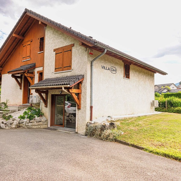 Spacious villa with garden and parking in a quiet location near Chambéry