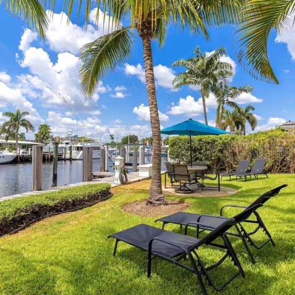 Spacious Waterfront Villa Near Cruise Port & Beaches