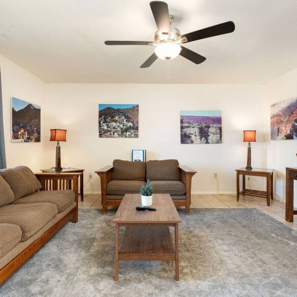 Spacious Williams Retreat near Grand Canyon