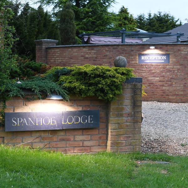 Spanhoe Lodge - B&B
