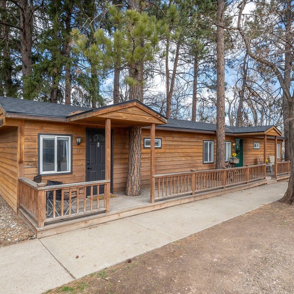 Spearfish Cottages