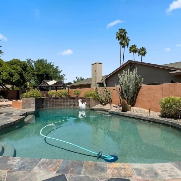 Spectacular! 4bdr-Single-Story Home Private Pool!