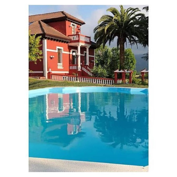 Spectacular Villa with pool