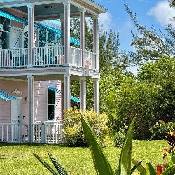 SPECTACULAR OCEAN VIEWS 🌊Kayak, Starlink, Generator, Beach, Pickleball