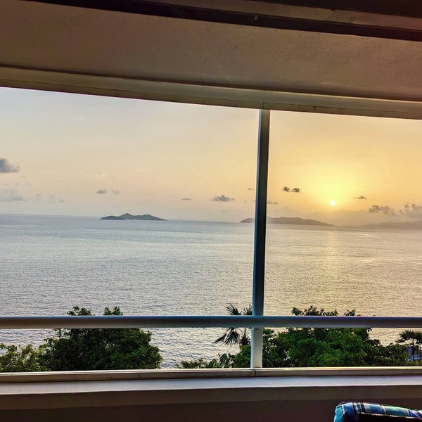 Spectacular Ocean and Island Views from Every Room Condo Sleeps 4 Mahogany Run