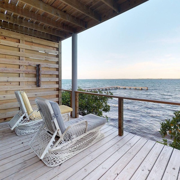 Spectacular Ocean Views Cabana w/Private Oceanfront Balcony & Walk-In Shower