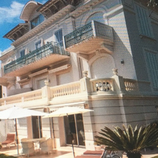 Spectacular views from a historical villa apartment. 5 star reviews