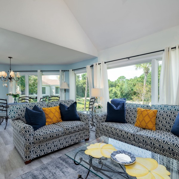 Spinnaker! Easy Walk to Pelican Beach, Pools, Golf! Amenity access included! NO pets