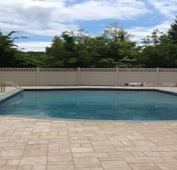 Sprawling Southampton Home w Pool Jacuzzi Near Beach Town