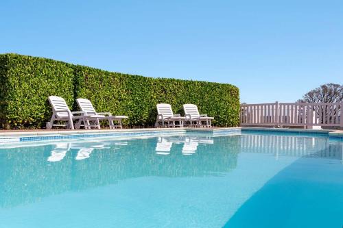Springfield Deer View -No Commercial Sign written Vehicles,Private Hot Tub , 2 Dogs Max,Fishing Nearby & Communal Swimming Pool ,Pool open May to September