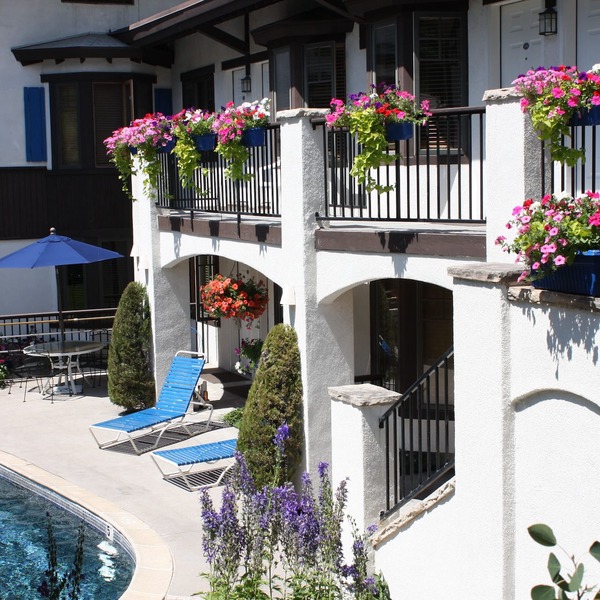 St. Moritz Lodge & Condominiums