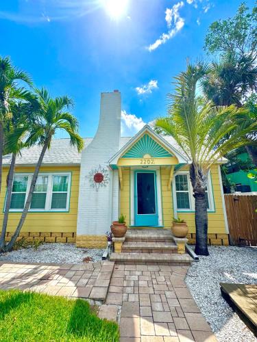 Steps 2 Beach- Cottage wking bd 2bikes parking