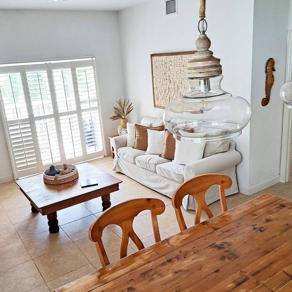 Steps from beach and infinity pool, Golf Cart Optional