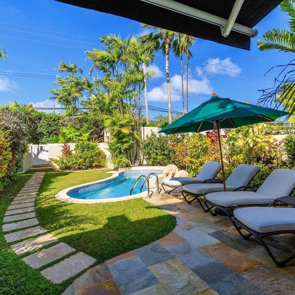 Steps from Mullins Beach 4 bed townhouse