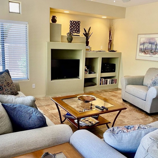 STEPS From the Pool! Relax in your Comfy Pool-side Condo!