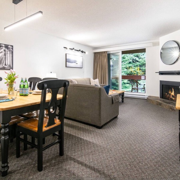 Steps from Whistler Gondola|Pool, Hot tub, Sauna|Free PRKNG|Ski/Bike Storage