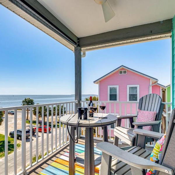 Steps to Beach: Home w/Sunset Views in Cedar Key!