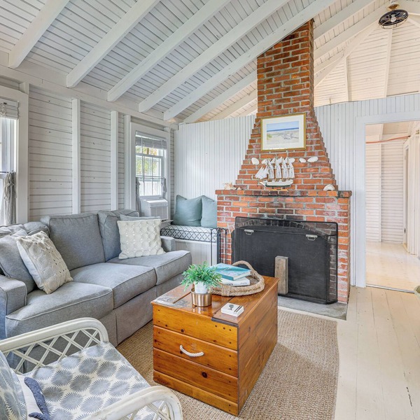 Steps to Beach: Timeless Lower Cape Cottage