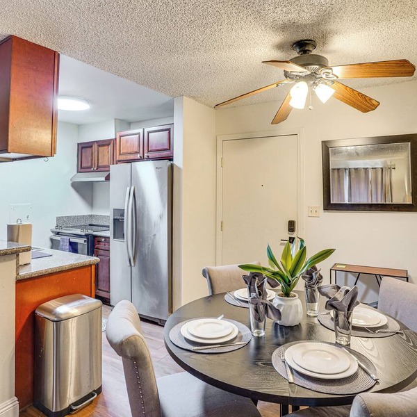 Steps to CSULB: Cozy Condo w/Pool Access!