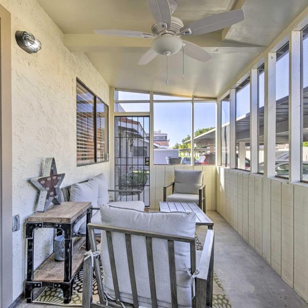Steps to Dtwn Gilbert! Condo w/Furnished Porch
