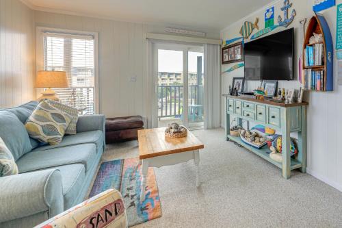 Steps to Sand! Condo w/2 Pools in Atlantic Beach
