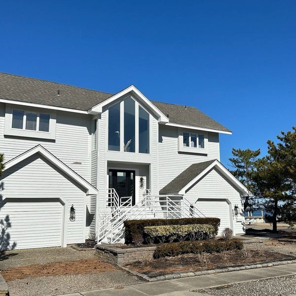 Stone Harbor Bayfront - Walkable to Beach