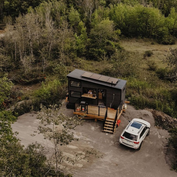 Stonecrop | Private Cabin on Quarry Lake