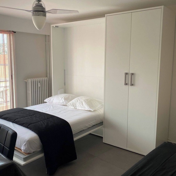 Studio 5 minutes from the train station and 10 minutes from the Palais des Festivals de Cannes