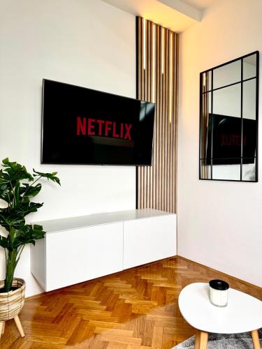Studio apartman Centroom - Self check-in - Centar - Parking - Wi-Fi