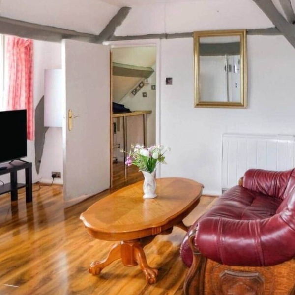 Studio Apartment Melksham