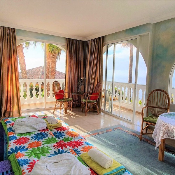 Studio apartment with fantastic views of the Atlantic Ocean