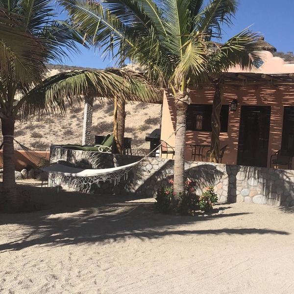 Studio beachfront casita King bed full kitchen-