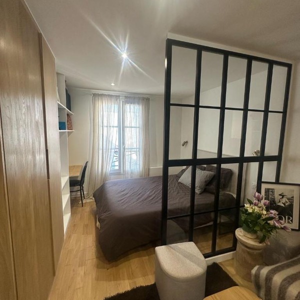 Studio champs Elysée