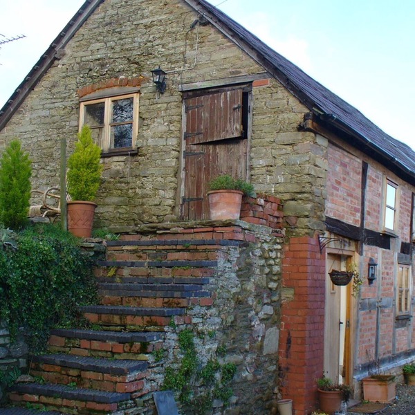 Studio Flat In Quiet Village Between Ludlow And Leominster