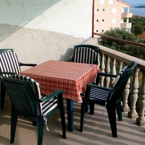 Studio flat with terrace and sea view Tkon, Pašman (AS-8218-b)