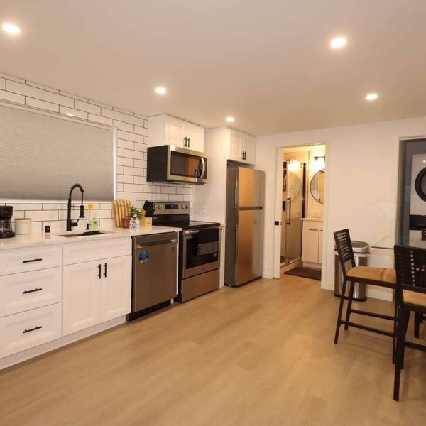 Studio near Downtown, Airport, Stadium, light rail, train