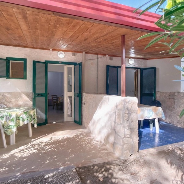Studio 'Sabbia D'oro' with Shared Pool and Wi-Fi