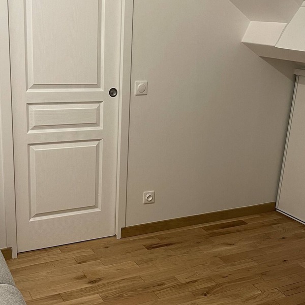 Studio (separate bedroom) refurbished