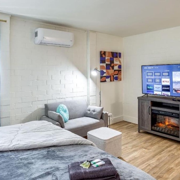 Studio w/King Bed near Dwtn
